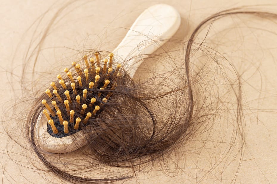 chute de cheveux remèdes naturels efficaces